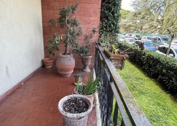 PHOTO-2026-02-23-10-32-5111.jpg - Quadrilocale Via Ser Lapo Gavacciani, Firenze - foto 14