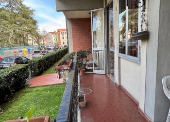 PHOTO-2026-02-23-10-32-5144.jpg - Quadrilocale Via Ser Lapo Gavacciani, Firenze - foto 18