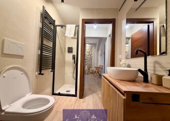 WhatsApp Image 2026-02-10 at 18.19.55 (13).jpeg - Trilocale Via Federico da Montefeltro, Firenze - foto 14