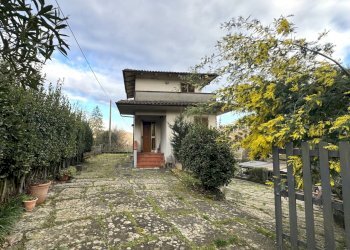 giardino - Villa Strada Vicinale la Saccia Castagneta, Vernio - foto 4