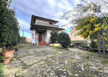 giardino - Villa Strada Vicinale la Saccia Castagneta, Vernio - foto 7