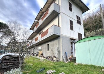 giardino - Villa Strada Vicinale la Saccia Castagneta, Vernio - foto 8