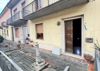 IMG_1350.jpeg - Villa Via di Val di Setta e Val di Bisenzio 7, Cantagallo - foto 1