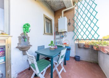 8.jpg - Quadrilocale Via Boito, Mentana - foto 2