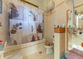 45.jpg - Quadrilocale Via Boito, Mentana - foto 19