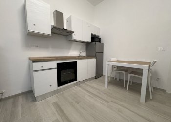 soggiorno - Bilocale Via Pietro Cavezzale 4E, Torino (zona Vanchiglia) - foto 4