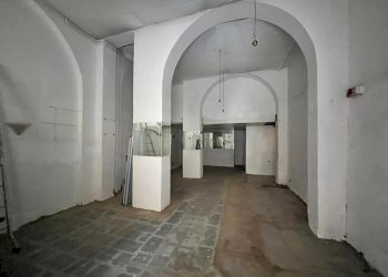 IMG-20260223-WA0009.jpg - Locale Commerciale Via Palmaria, Genova - foto 4