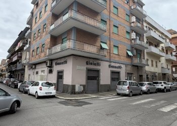 IMG_9214.JPG - Locale Commerciale via vittorio veneto, Nettuno - foto 1