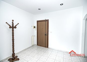 1.2 ingresso.jpg - Appartamento VIA ALFREDO D'ANDRADE, Genova (zona Sestri Ponente) - foto 4