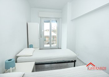 4.1 camera1.jpg - Appartamento VIA ALFREDO D'ANDRADE, Genova (zona Sestri Ponente) - foto 12