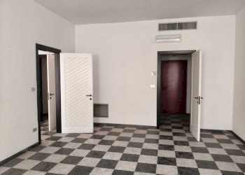 WhatsApp Image 2026-02-24 at 10.42.35 (2).jpeg - Ufficio Via Carmine 44, Brindisi - foto 15