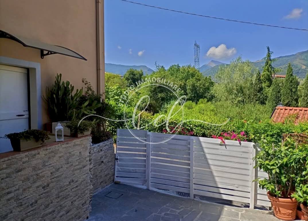 629619454_3041227642885399_7616622654356143313_n.j - Townhouse Camaiore - photo 1