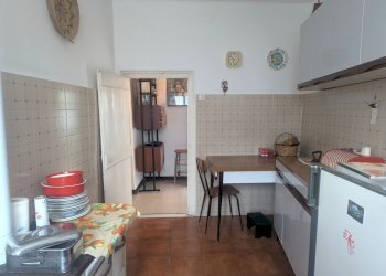 cucina - Appartamento Via Fiume 187, Mignanego - foto 2