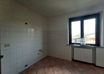 WhatsApp Image 2026-02-23 at 10.13.17 (2).jpeg - Appartamento Varano de' Melegari - foto 11