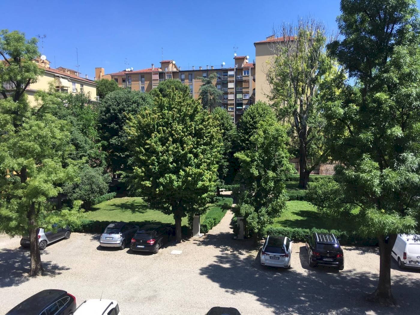 Bilocale Via Irnerio, 38, Bologna (zona Centro Storico) - foto 2