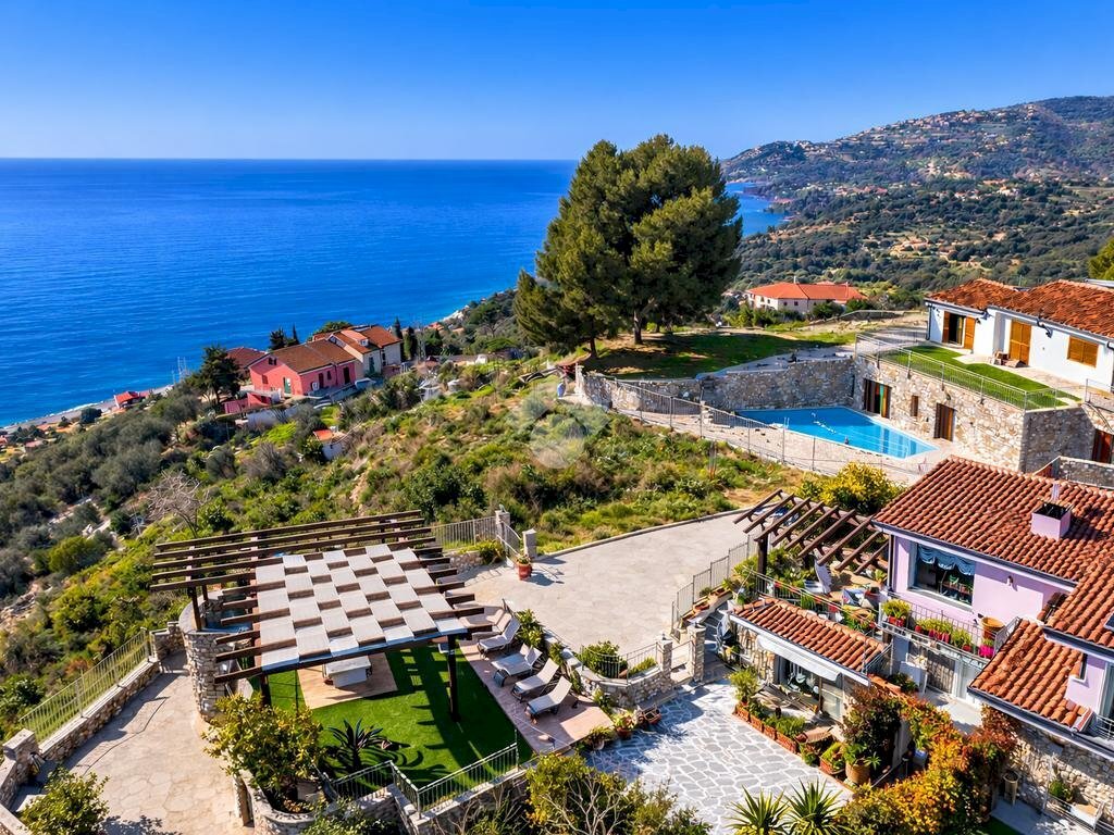 Villa Strada Civezza, Imperia - photo 1