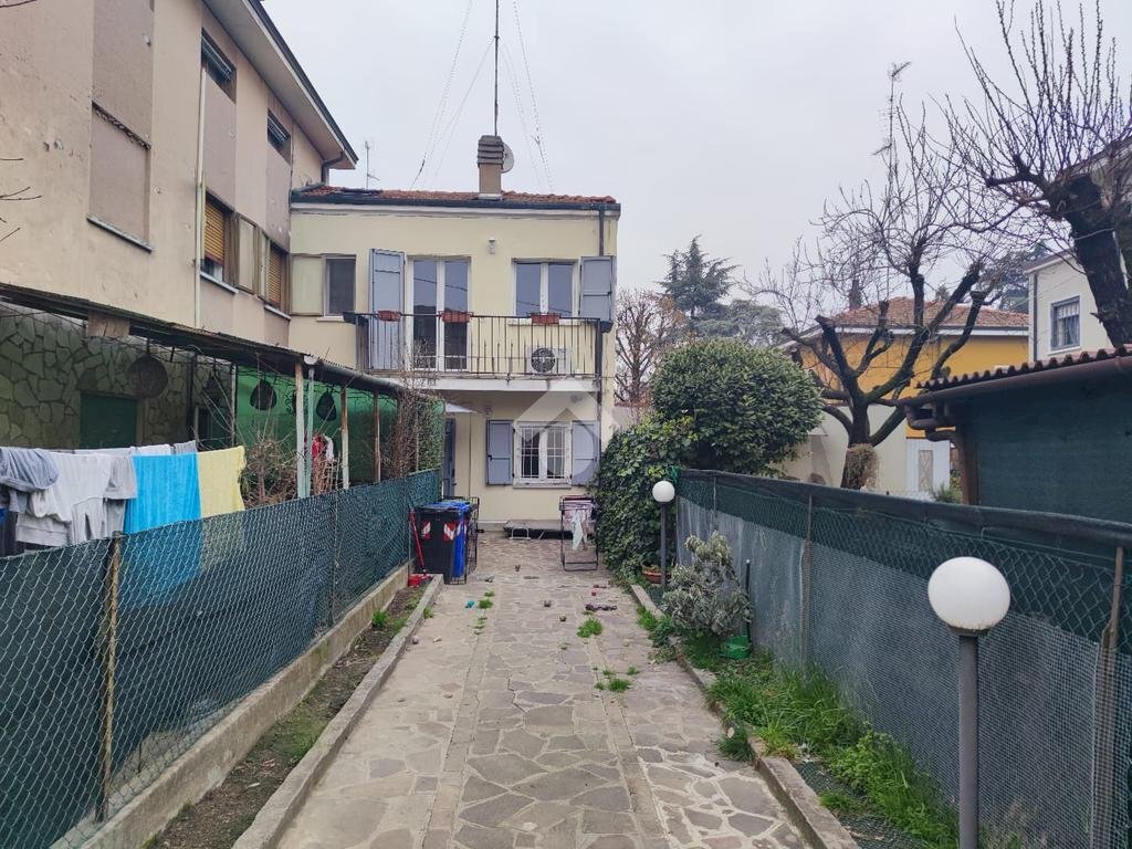 Semi-detached house Via rossi lelio, Carpi - photo 1