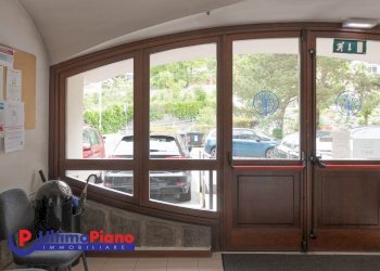 Ufficio Via Duca Degli Abruzzi 4, Aosta - foto 10