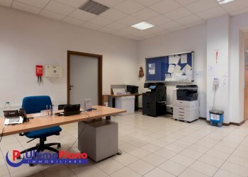 Ufficio Via Duca Degli Abruzzi 4, Aosta - foto 13