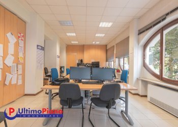 Ufficio Via Duca Degli Abruzzi 4, Aosta - foto 46