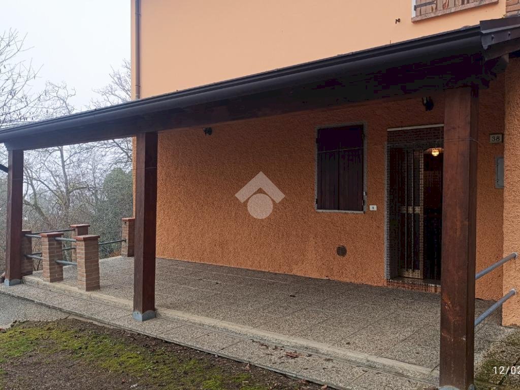 Four-room apartment Via Martiri della Resistenza, Toano - photo 2