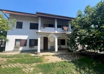 Independent house Via Torino, San Francesco al Campo - photo 1
