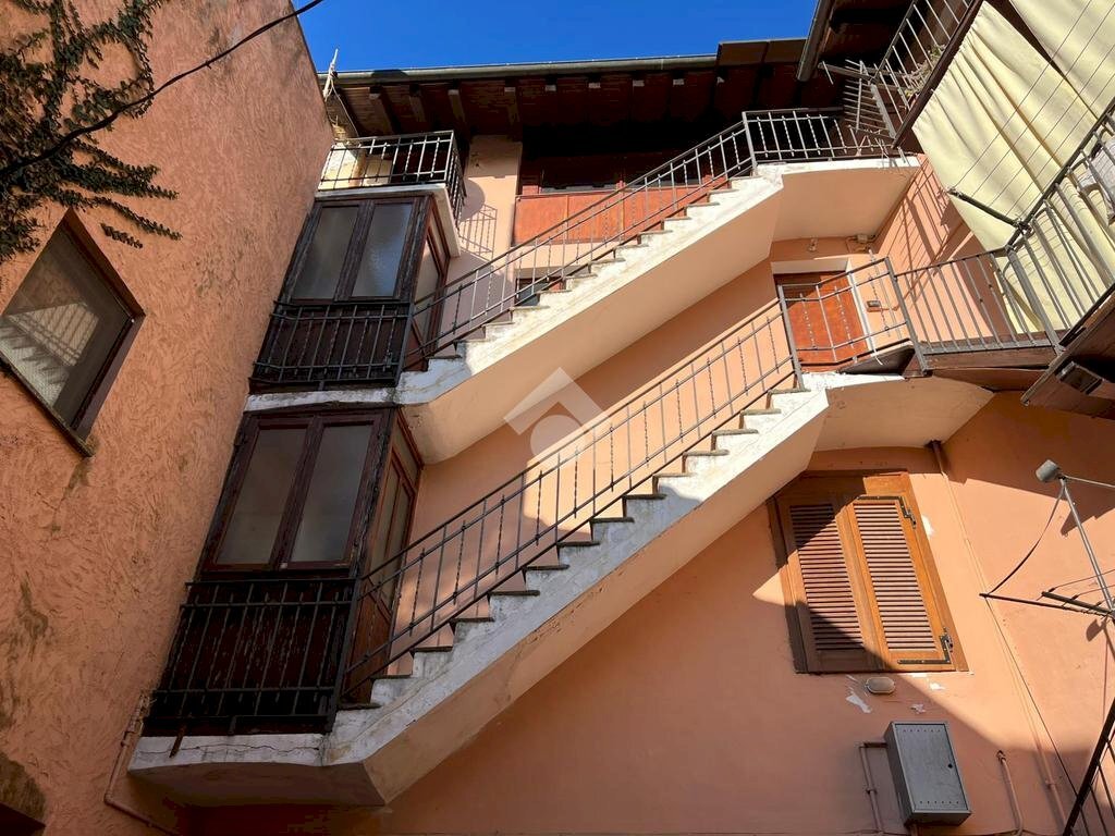 Four-room apartment Via Cibrario, Lanzo Torinese - photo 1