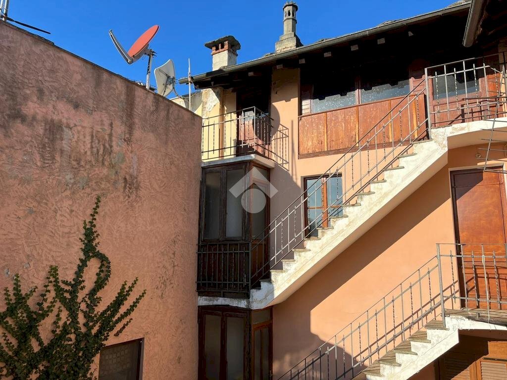 Four-room apartment Via Cibrario, Lanzo Torinese - photo 2