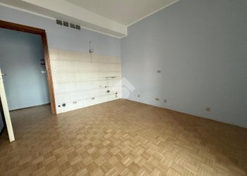 Quadrilocale Via Roma, Lanzo Torinese - foto 8