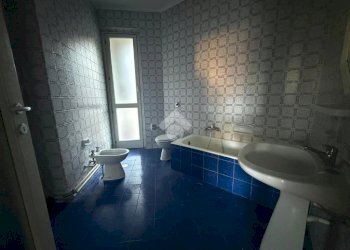 Quadrilocale Via Roma, Lanzo Torinese - foto 10