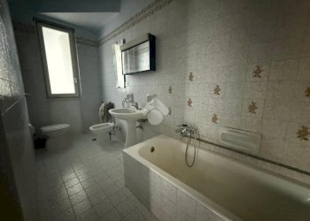 Quadrilocale Via Roma, Lanzo Torinese - foto 11