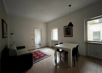 Quadrilocale - via OBERDAN, SNC, Verona (zona Centro Storico) - foto 2