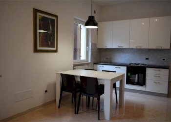 Quadrilocale - via OBERDAN, SNC, Verona (zona Centro Storico) - foto 6