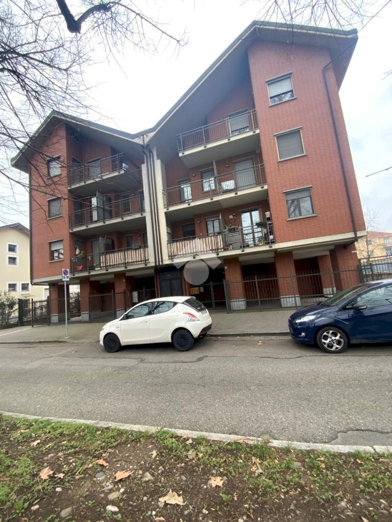 Trilocale Via Antonio Sant'Elia, Torino (zona Falchera) - foto 1