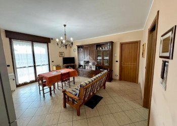 Trilocale Via Giorgio Perlasca, Leini - foto 9