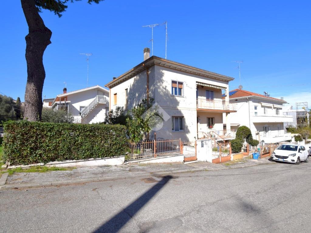 Quadrilocale Viale Foligno, Riccione - foto 2