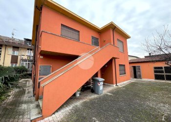 Bilocale Viale Edmondo De Amicis, Rimini - foto 1