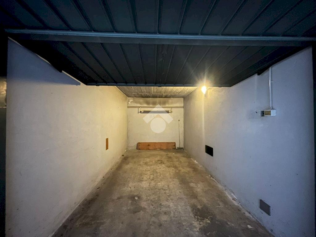 Box Via Lario, Milano (zona Isola) - foto 2