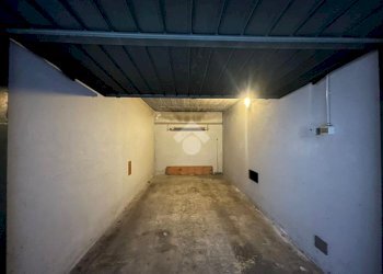 Box Via Lario, Milano (zona Isola) - foto 2