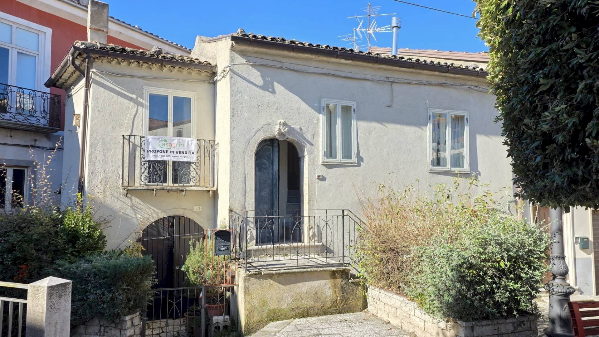 Foto 1 - Casa semi indipendente Piazza del popolo
 
9, Montemarano - foto 1