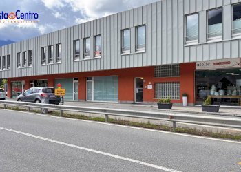 Foto 1 - Ufficio Località Grand Chemin
 
45/B, Saint-Christophe - foto 1