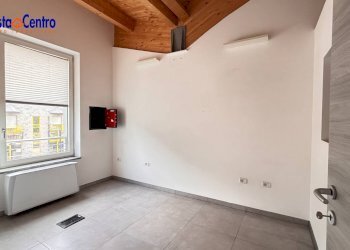 Foto 11 - Ufficio Località Grand Chemin
 
45/B, Saint-Christophe - foto 11