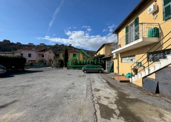 Foto 3 - Locale Commerciale Via Piani, Imperia - foto 3