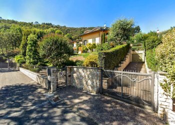 Torre Boldone Villa in vendita. - Villa Via Marzanica, Bergamo - foto 3