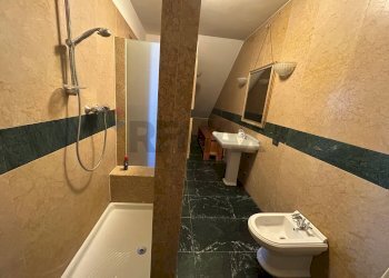 Bagno - Casa semi indipendente Contrada Laguna
 
16, San Zeno di Montagna - foto 7