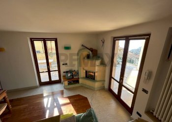 Soggiorno - Casa semi indipendente Contrada Laguna
 
16, San Zeno di Montagna - foto 19