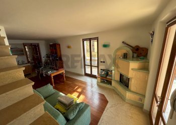 Sala da pranzo - Casa semi indipendente Contrada Laguna
 
16, San Zeno di Montagna - foto 44