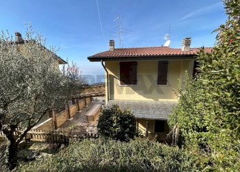 Casa all\'aperto - Casa semi indipendente Contrada Laguna
 
16, San Zeno di Montagna - foto 61
