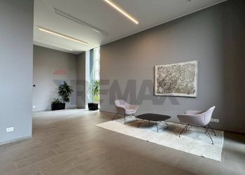 Ricezione / Lobby - Trilocale Via Pier Paolo Pasolini
 
66, Milano - foto 5