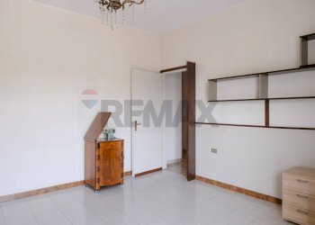 Stanza vuota - Trilocale VIA PASUBIO
 
39, Cesano Boscone - foto 9